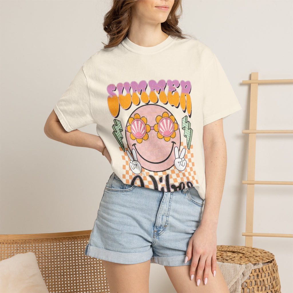 Summer Vibes Graphic T-Shirt — Retro Smiley Seashell Sunglasses Tee