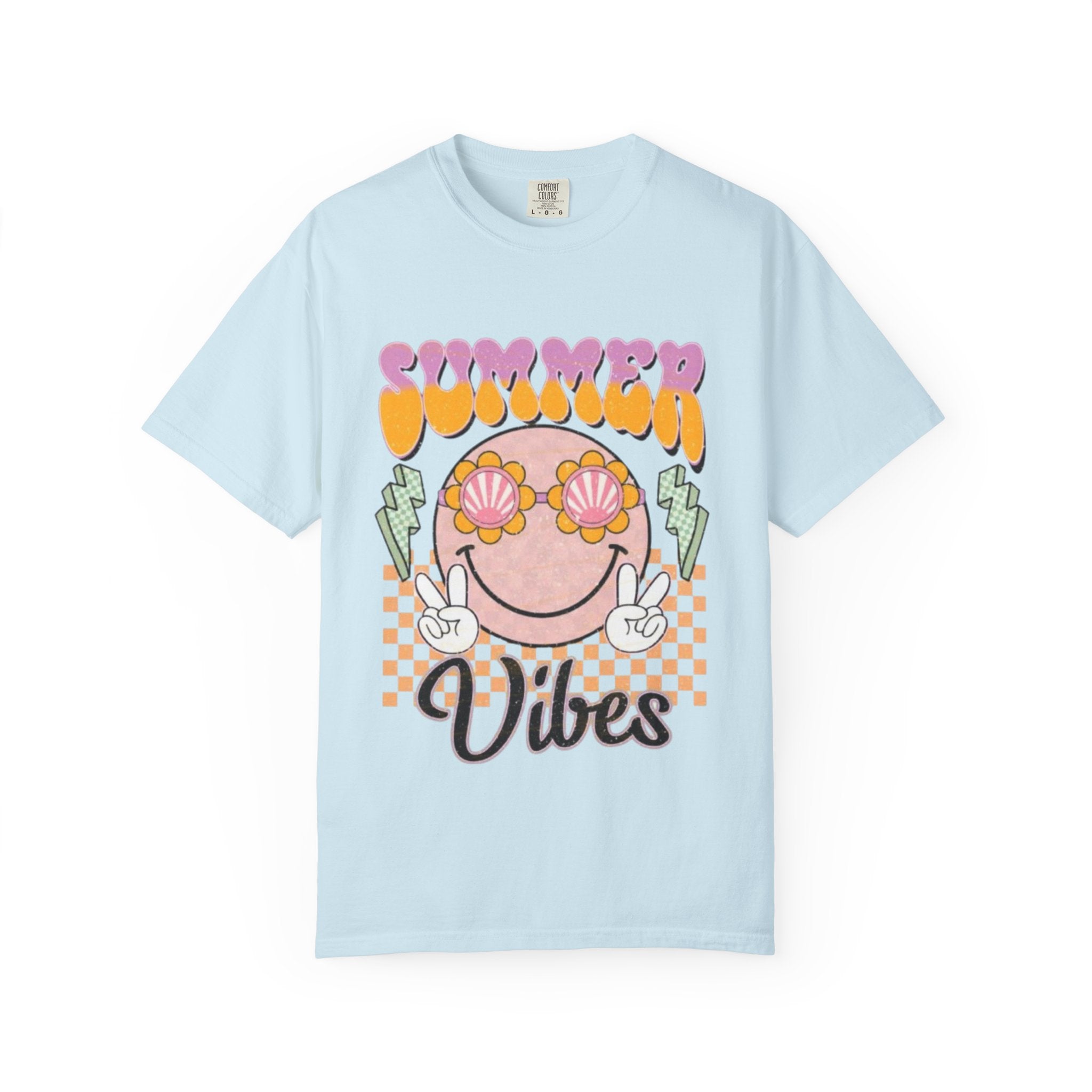 Summer Vibes Graphic T-Shirt — Retro Smiley Seashell Sunglasses Tee